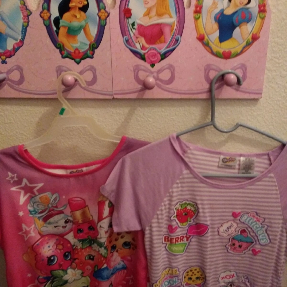 Girls clothes